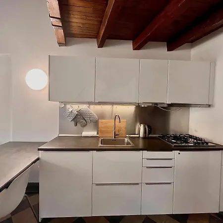 Готель Piazza Pontida Modern Loft *